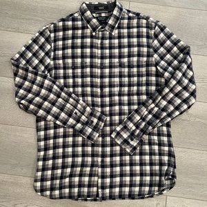 Nordstrom mens long sleeve flannel/cotton button down shirt | trim fit Large